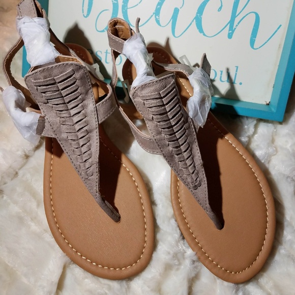 NWT LAST 3! Hello Summer Sandal - Picture 3 of 3
